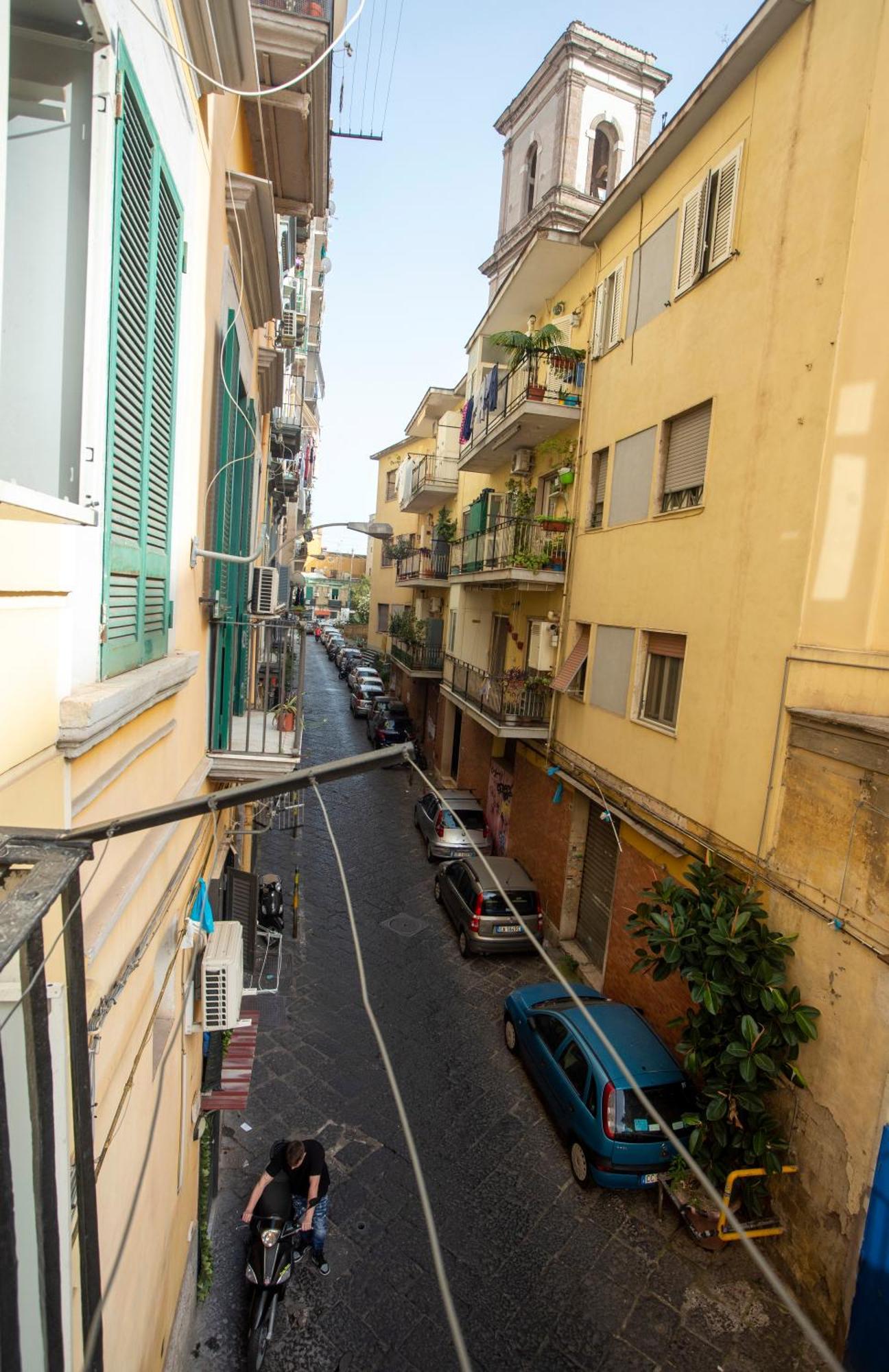 Na Napoli